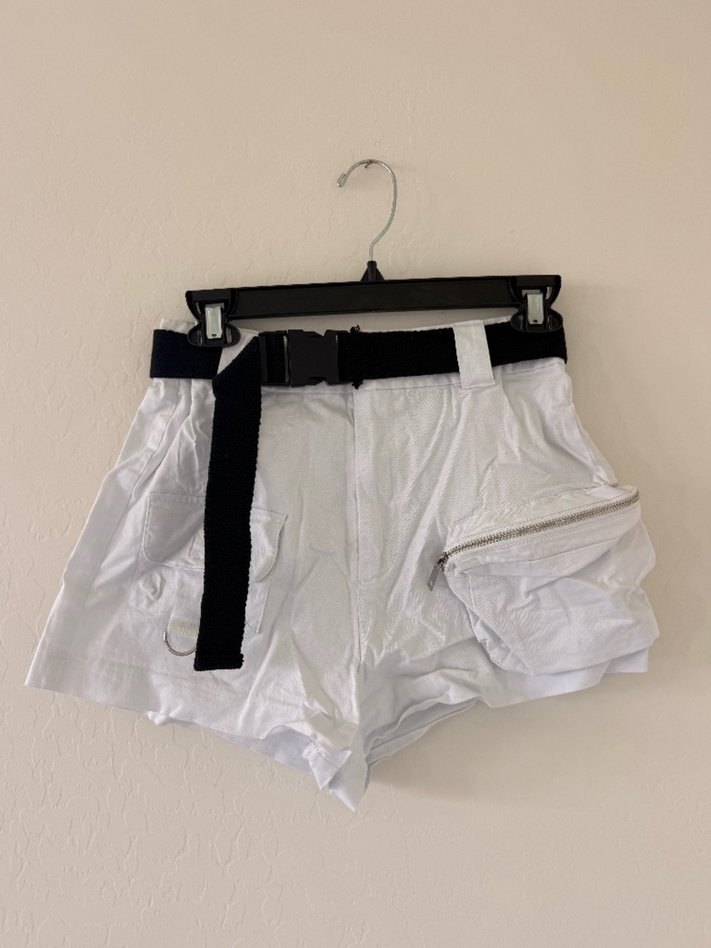 I.AM.GIA White Cargo Shorts Small Utility Belt Streetwear Y2K